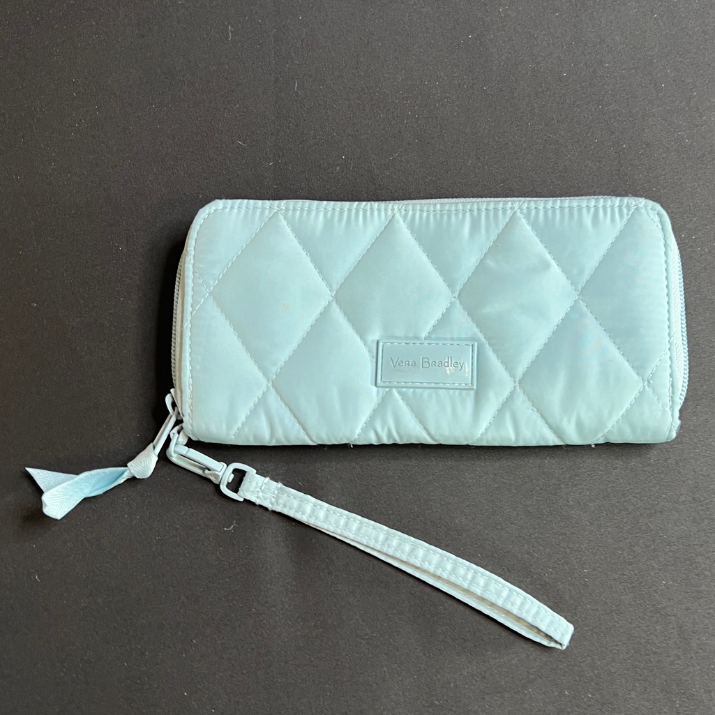 Vera Bradley Quilted Wallet Wristlet Light Blue Quilted Vera Bradley Quilted Wallet Wristlet Light Blue Quilted
